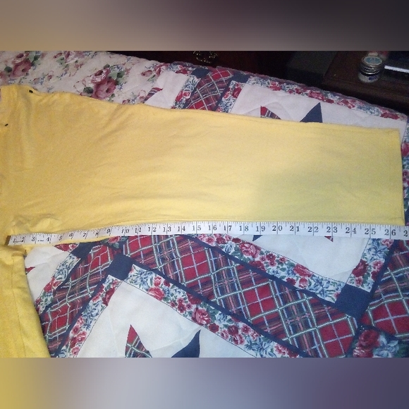 Est. 1946 Capris - Picture 8 of 9